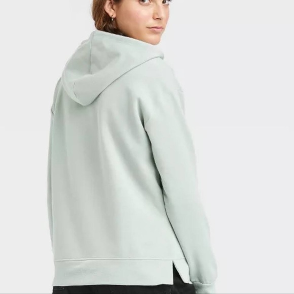 MTV Women Green Music Television Christmas Holiday Hoodie Sweatshirt Top XS NWT - Picture 2 of 8